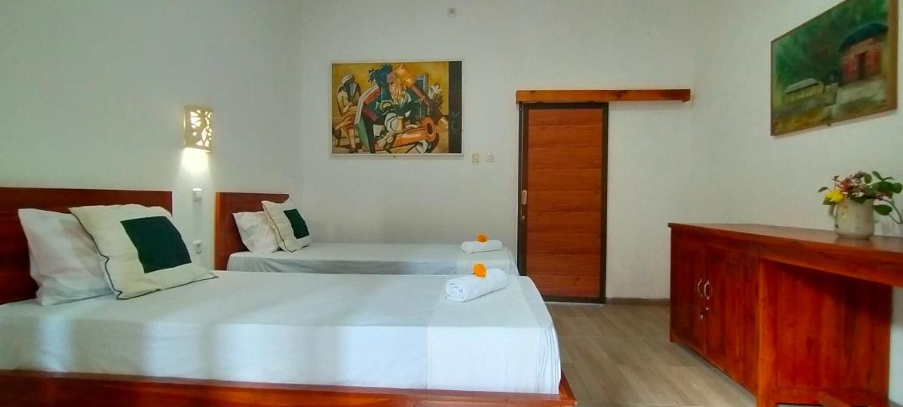 Tunjung Guest House Lovina Beach Pabean Buleleng Kültér fotó