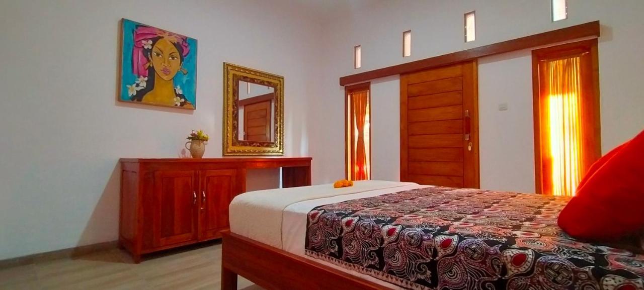 Tunjung Guest House Lovina Beach Pabean Buleleng Kültér fotó