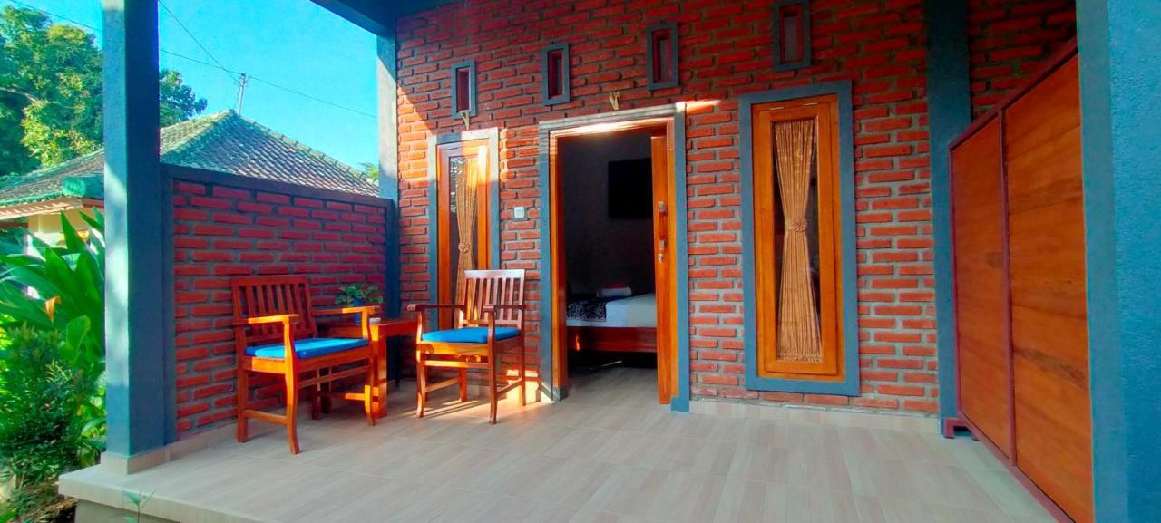 Tunjung Guest House Lovina Beach Pabean Buleleng Kültér fotó