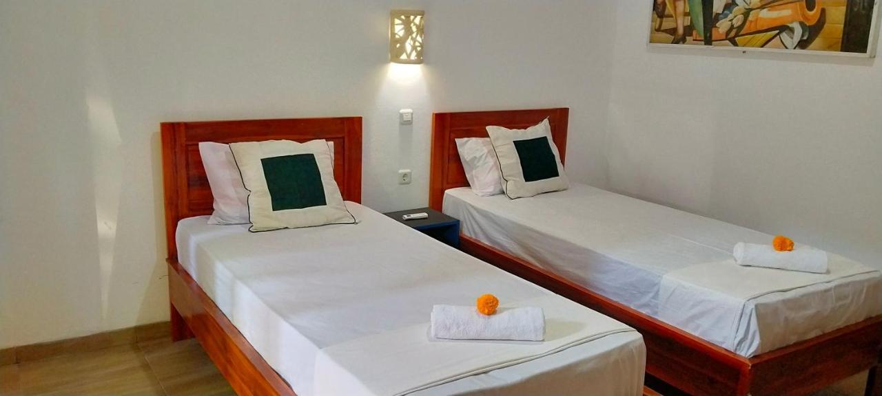 Tunjung Guest House Lovina Beach Pabean Buleleng Kültér fotó